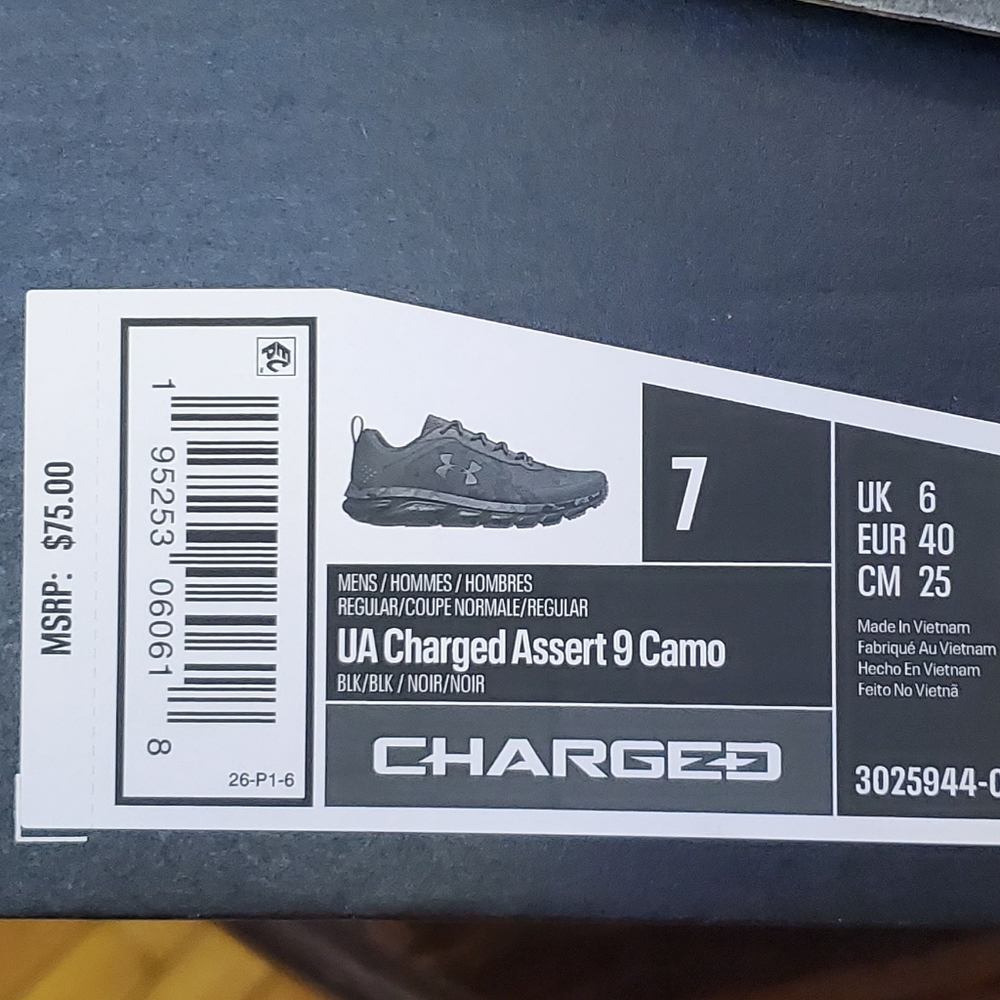 Black camo tennis shoes